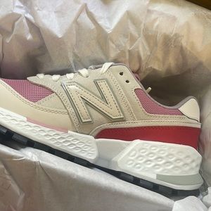 Figs new balance tennis shoes 8.5 W (eur 40)